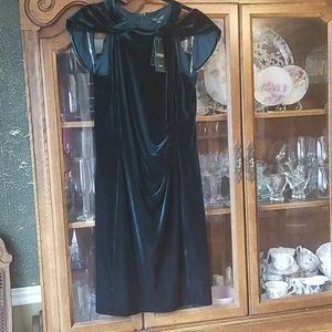 NWT LAUREN EMERALD GREEN VELVET DRESS